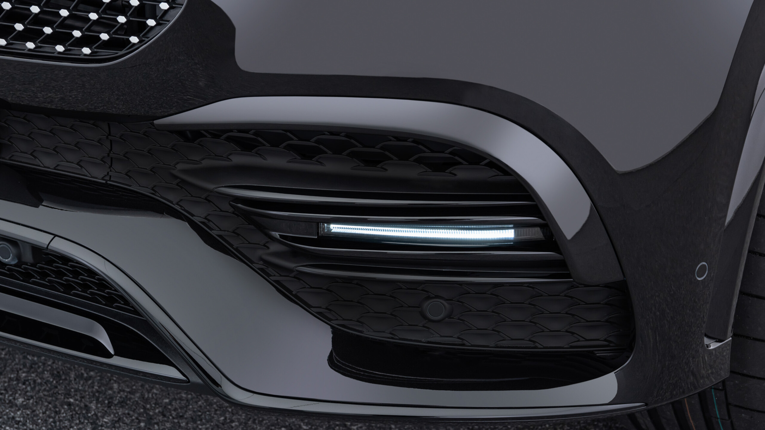 Front fascia inserts for Mercedes – C 167 – AMG Line