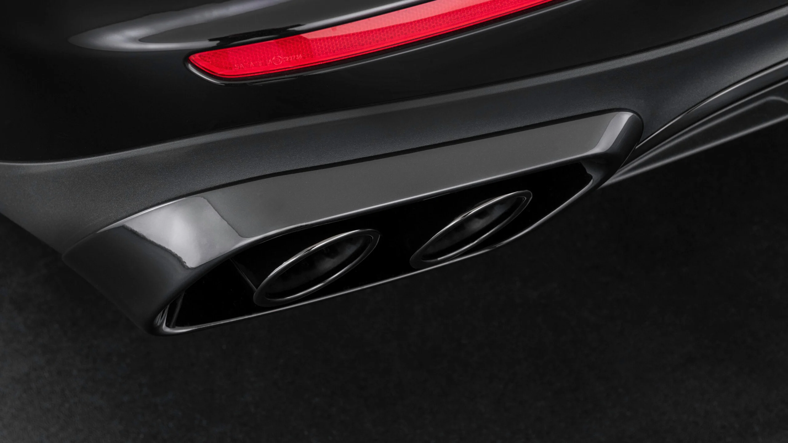 Накладки на патрубки для Mercedes – S 214 – AMG Line - 1