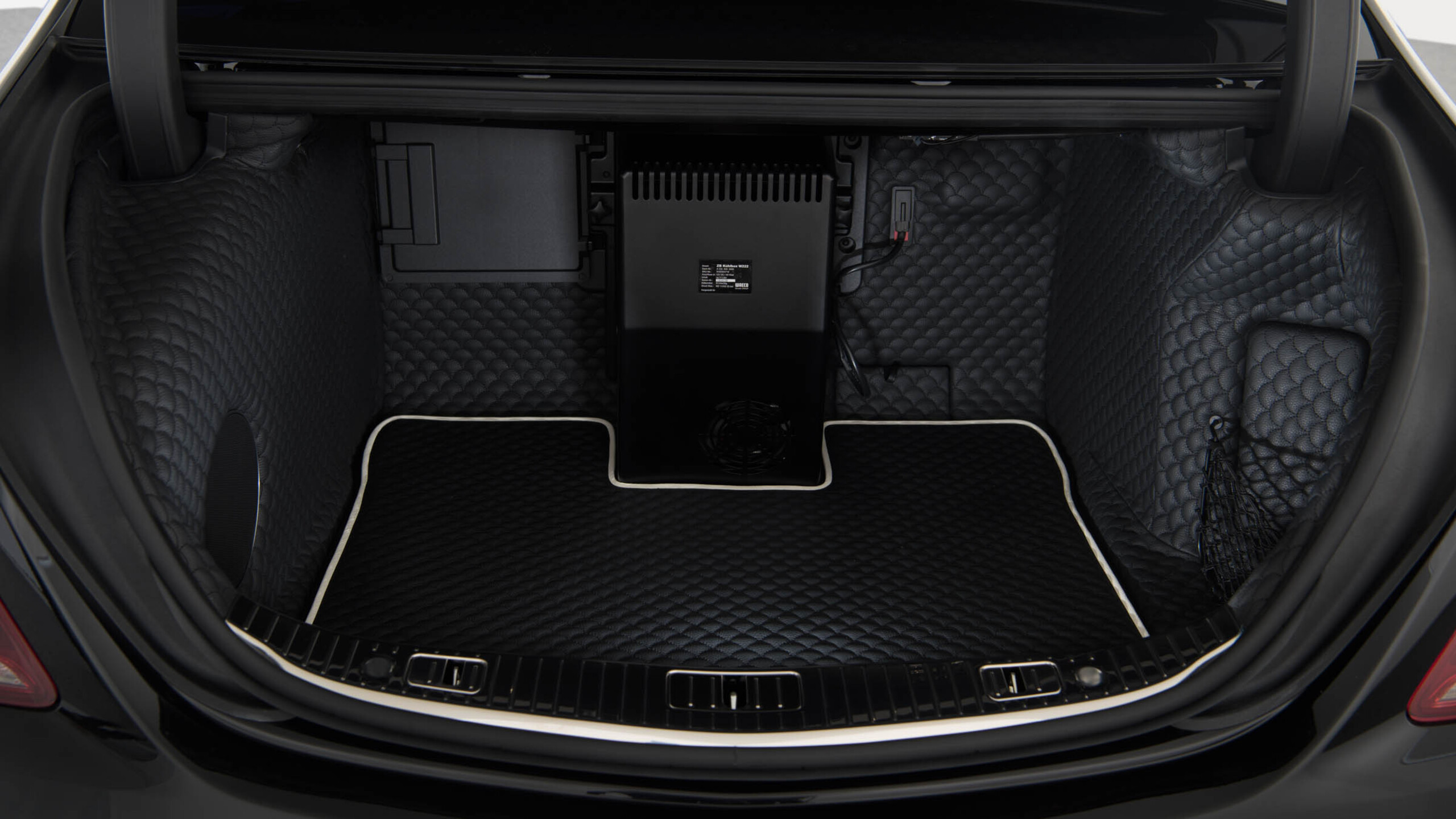 leather trunk quilted for Mercedes – C 217 – AMG S 63