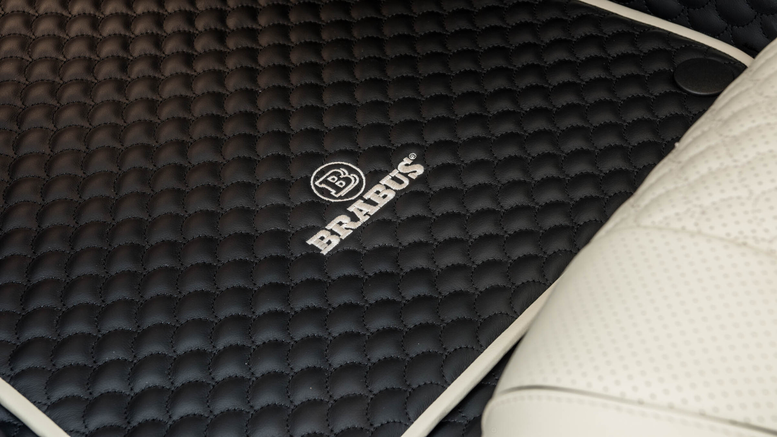 Completion Package: Leather Floor for Mercedes – C 217 – AMG S 63