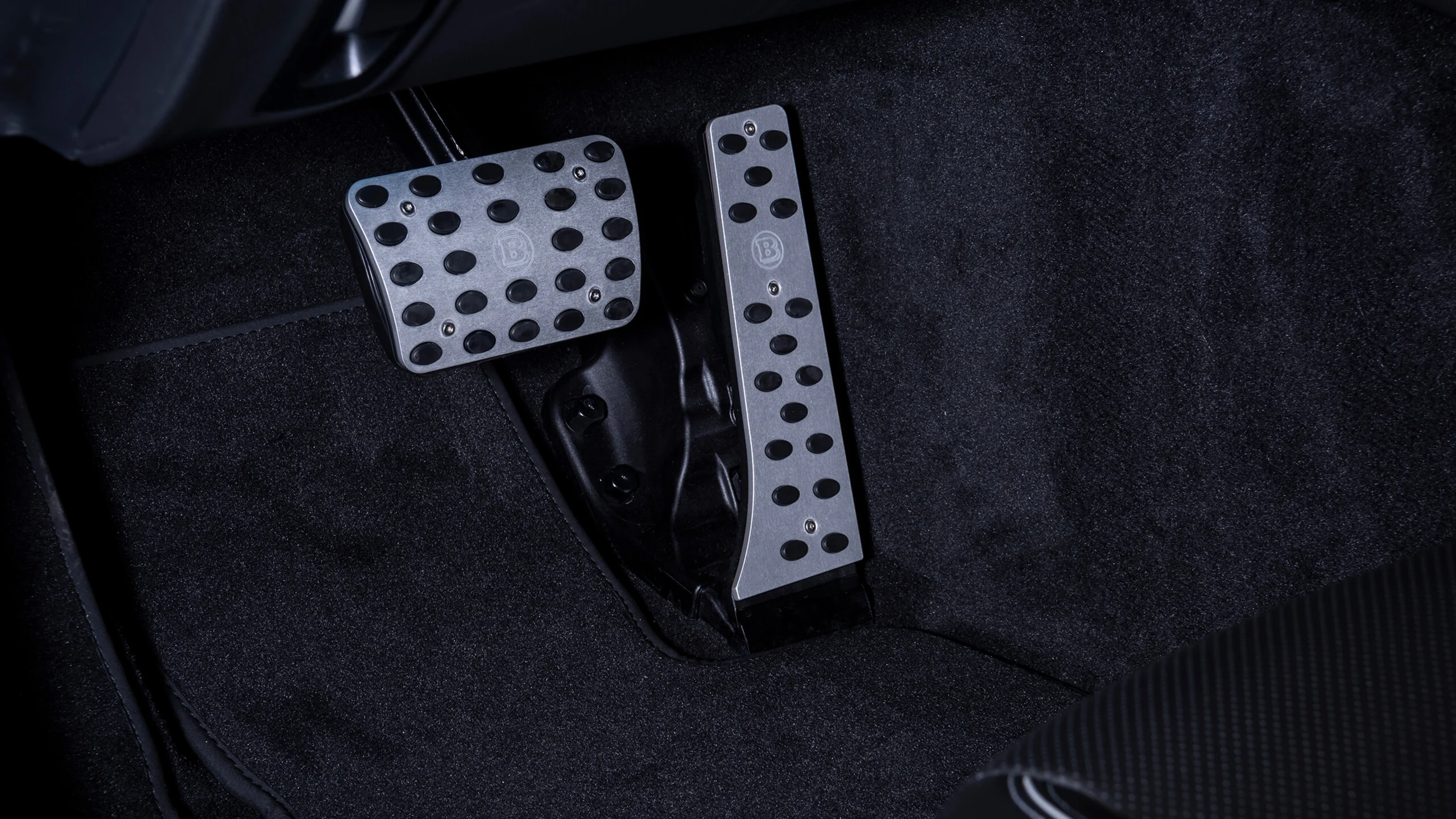 Aluminum pedal pads for Mercedes – C 217 – AMG S 63