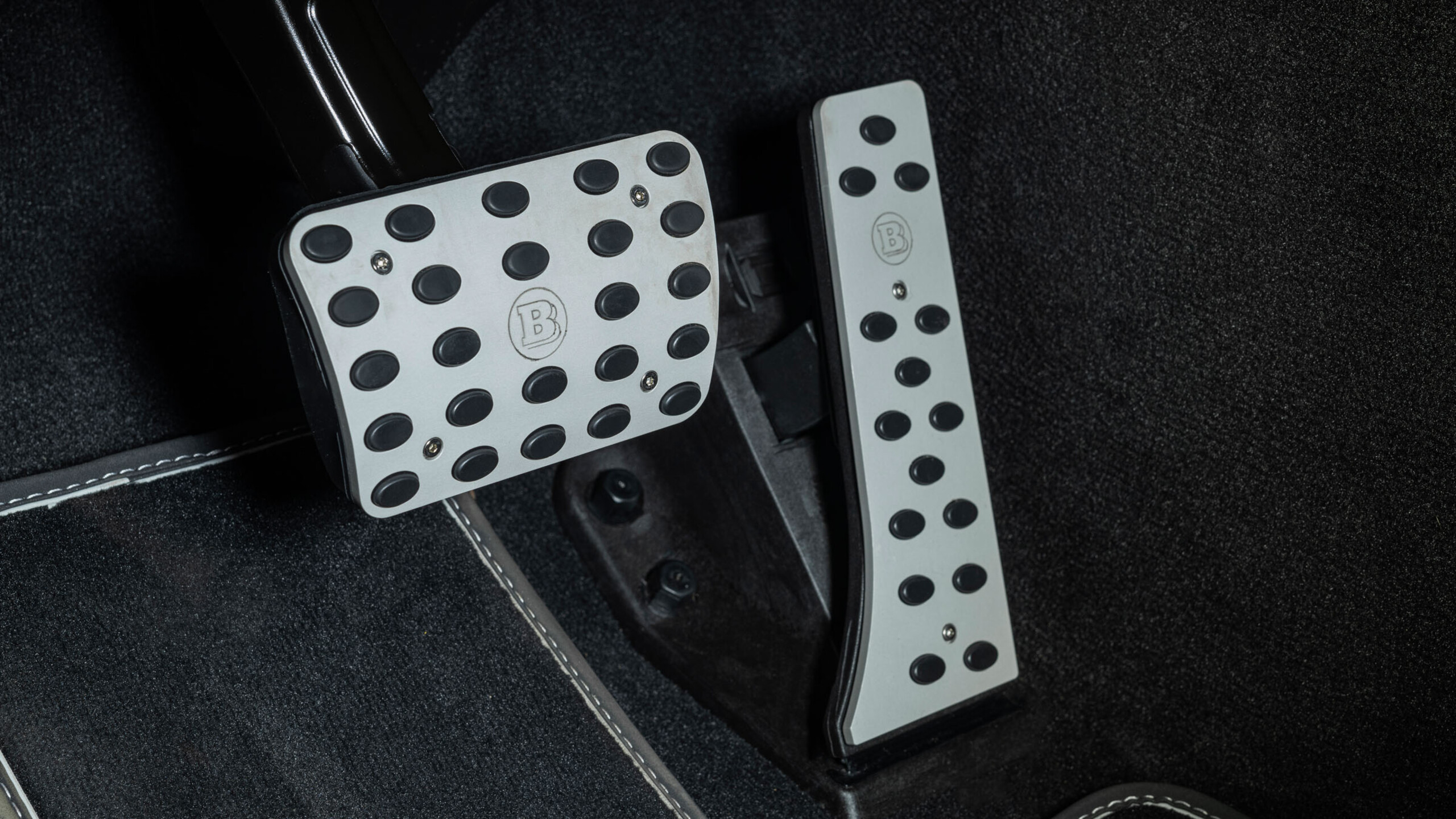 Aluminum pedal pads for Mercedes – R 232 – AMG SL 63