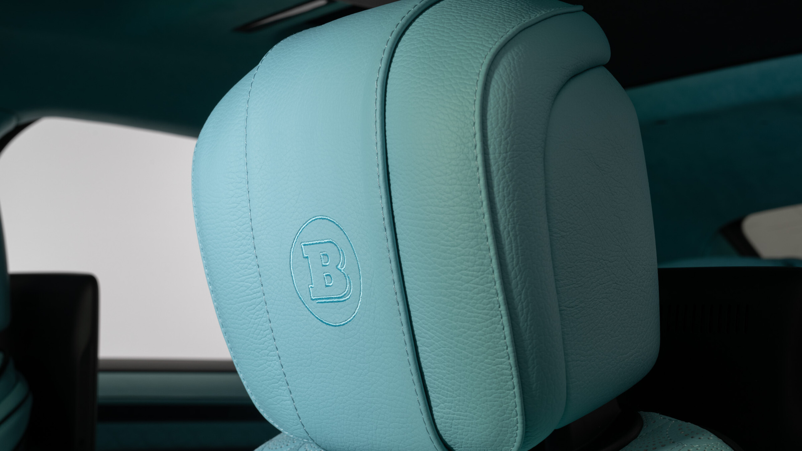Leather comfort headrests for Mercedes – Z 223 – Maybach S 580 / S 680