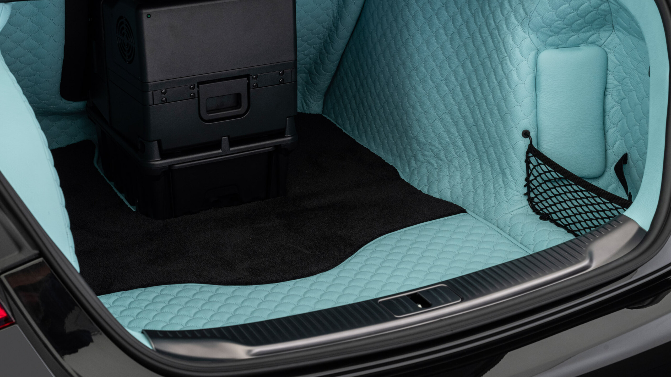 Leather trunk quilted for Mercedes – Z 223 – Maybach S 580 / S 680