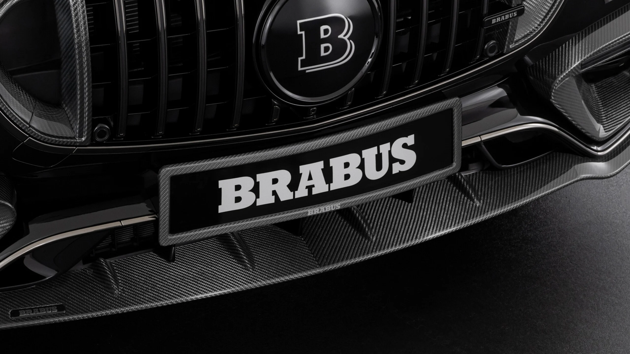 Carbon license plate holder for Mercedes – Z 223 – Maybach S 580 / S 680