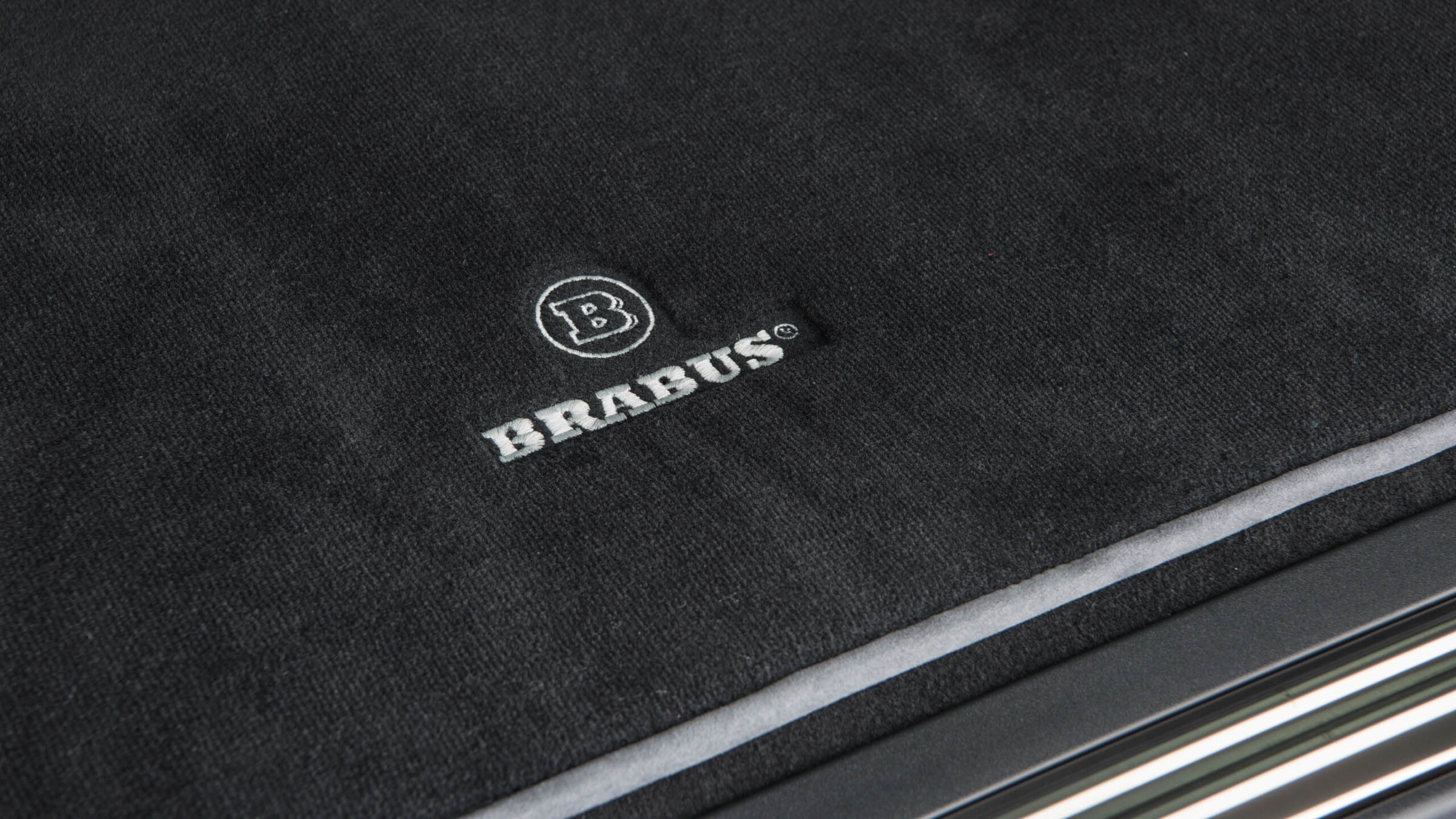 Velour trunk mat for Mercedes – W 447 – V 250 until 03/2019 - 1