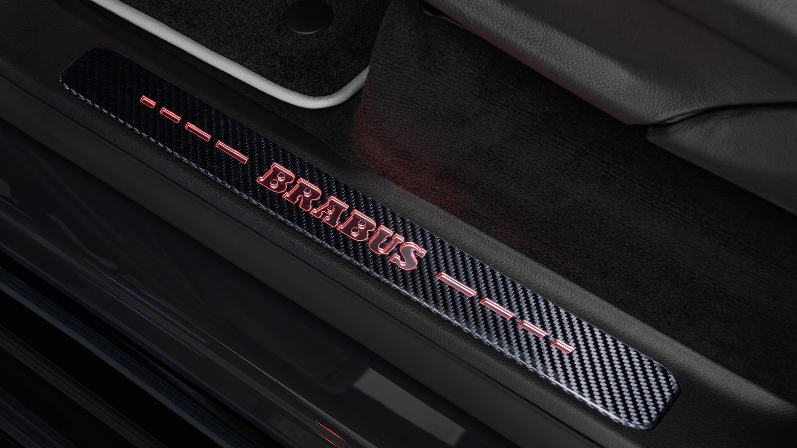 Carbon Entry Panels for Mercedes – W 463A – G 350 – G 500