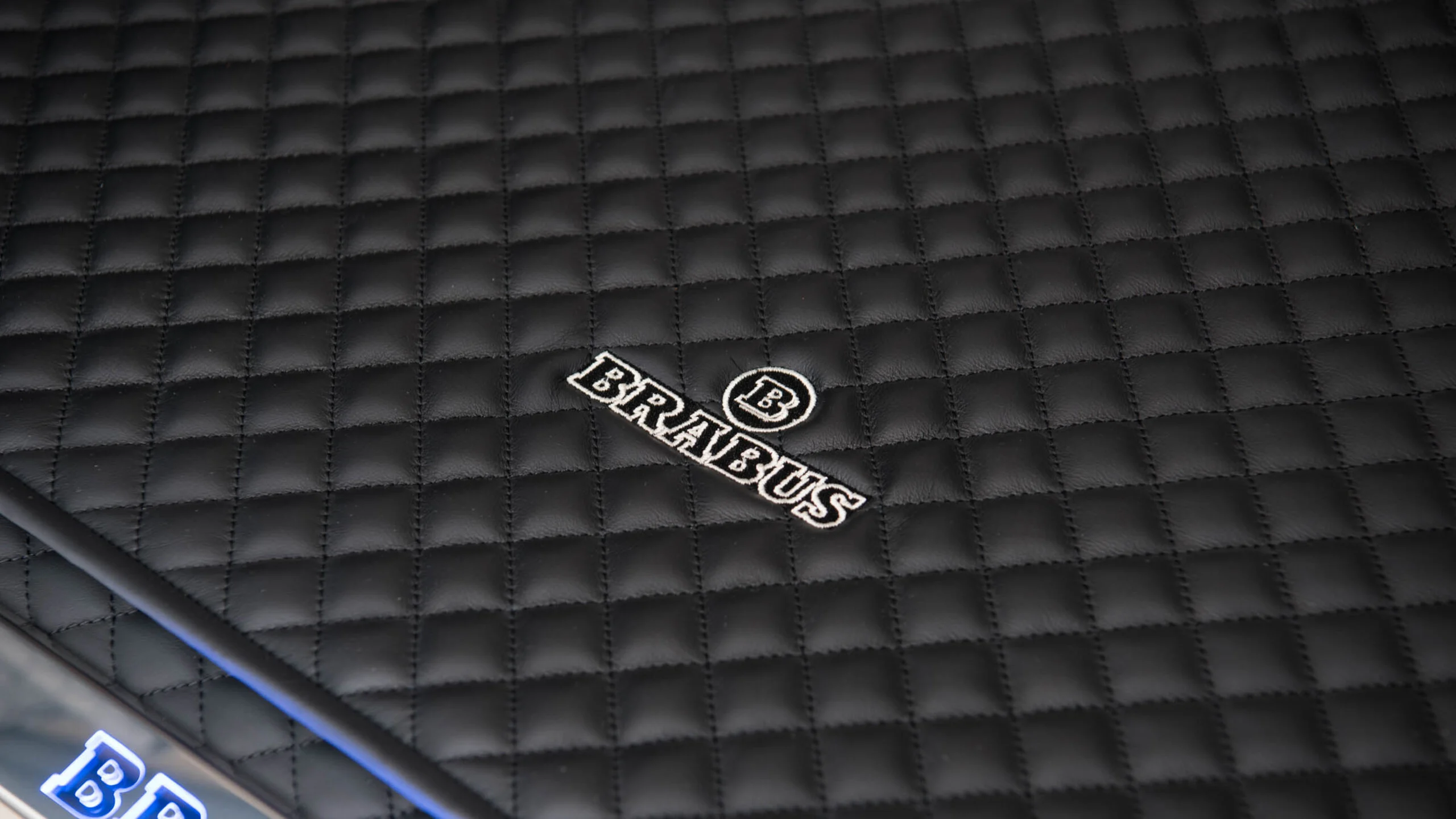 Leather vehicle flooring quilted for Mercedes – W 463A – G 350 – G 500