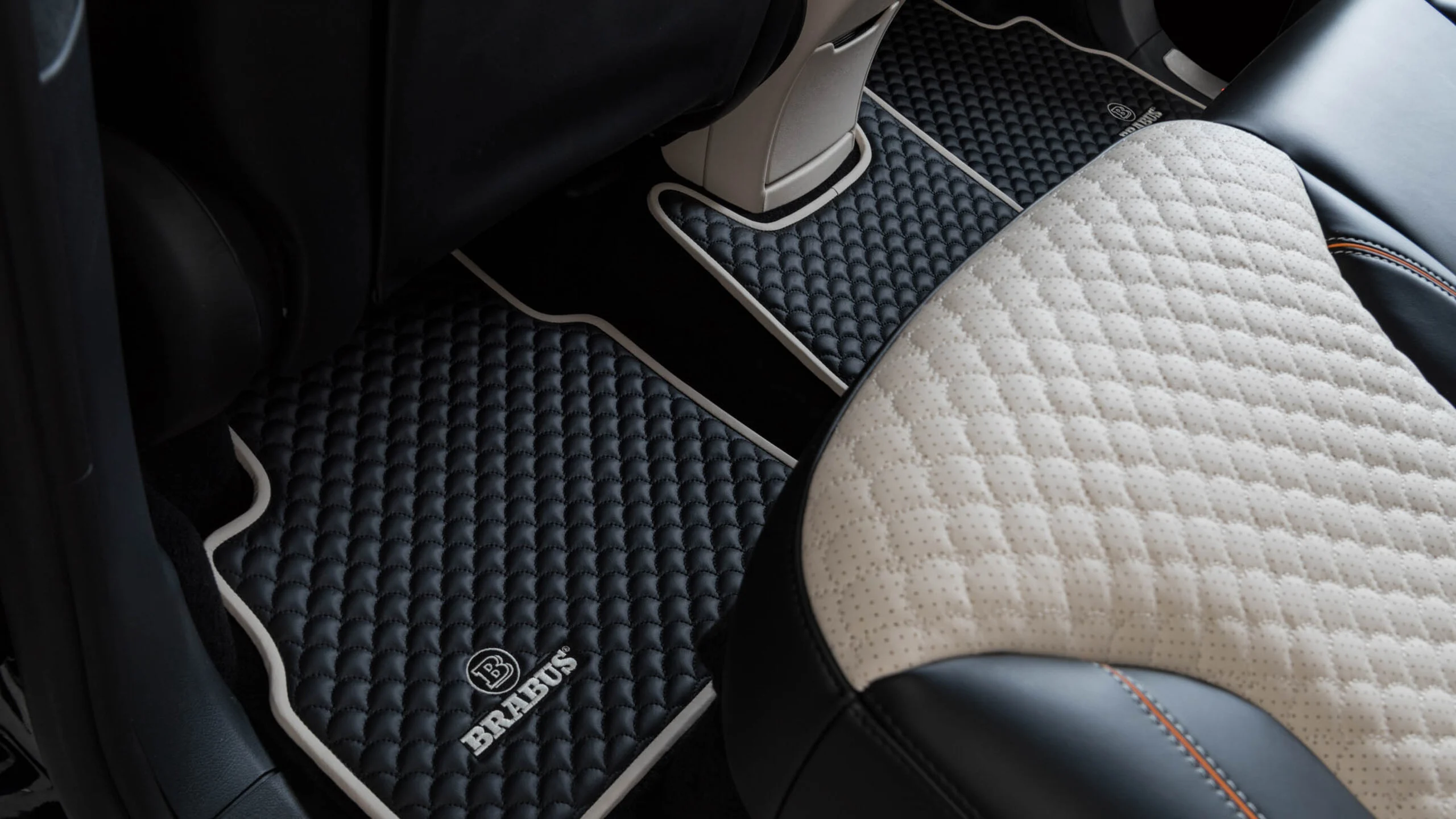 leather Floor mats quilted for Mercedes – W 463A – G 350 – G 500