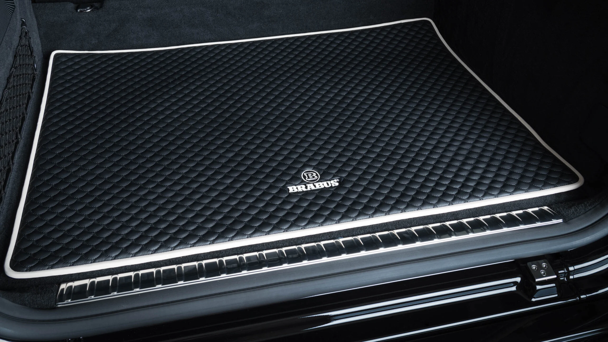 Leather trunk mat quilted for Mercedes – W 463A – G 350 – G 500