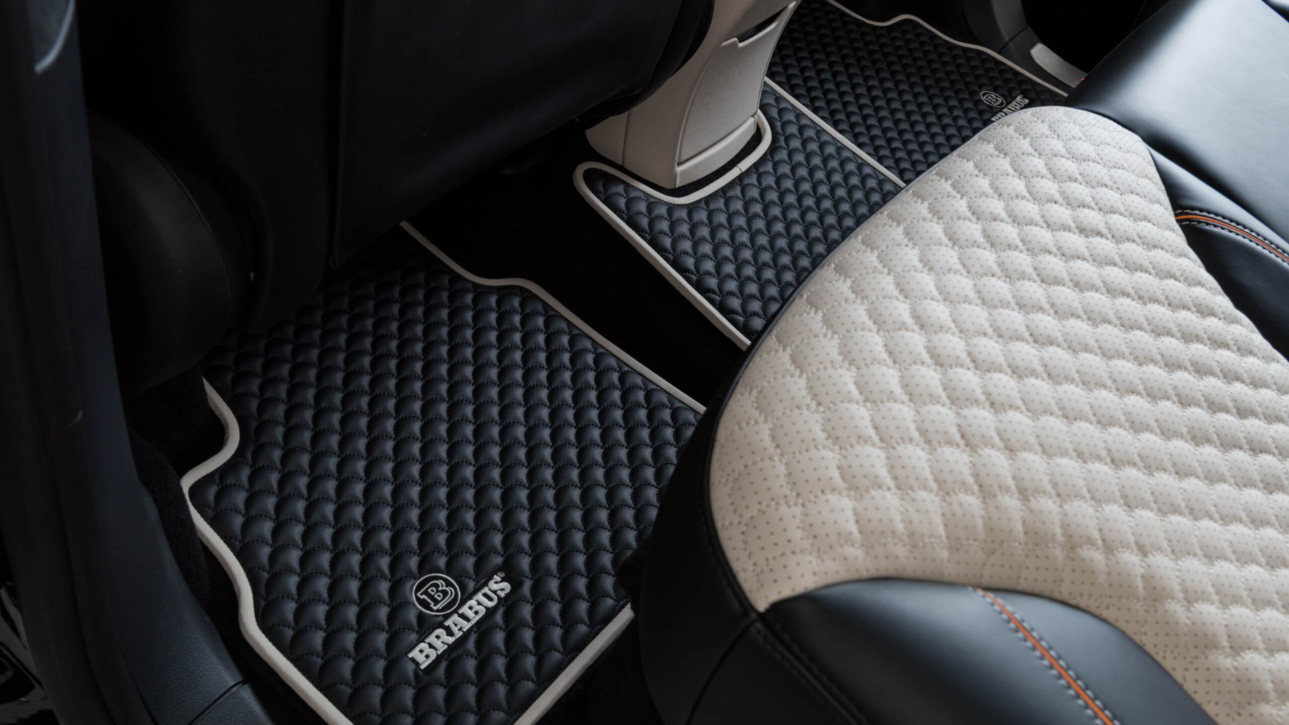 Completion Package: Leather Floor for Mercedes – W 463A – G 350 – G 500