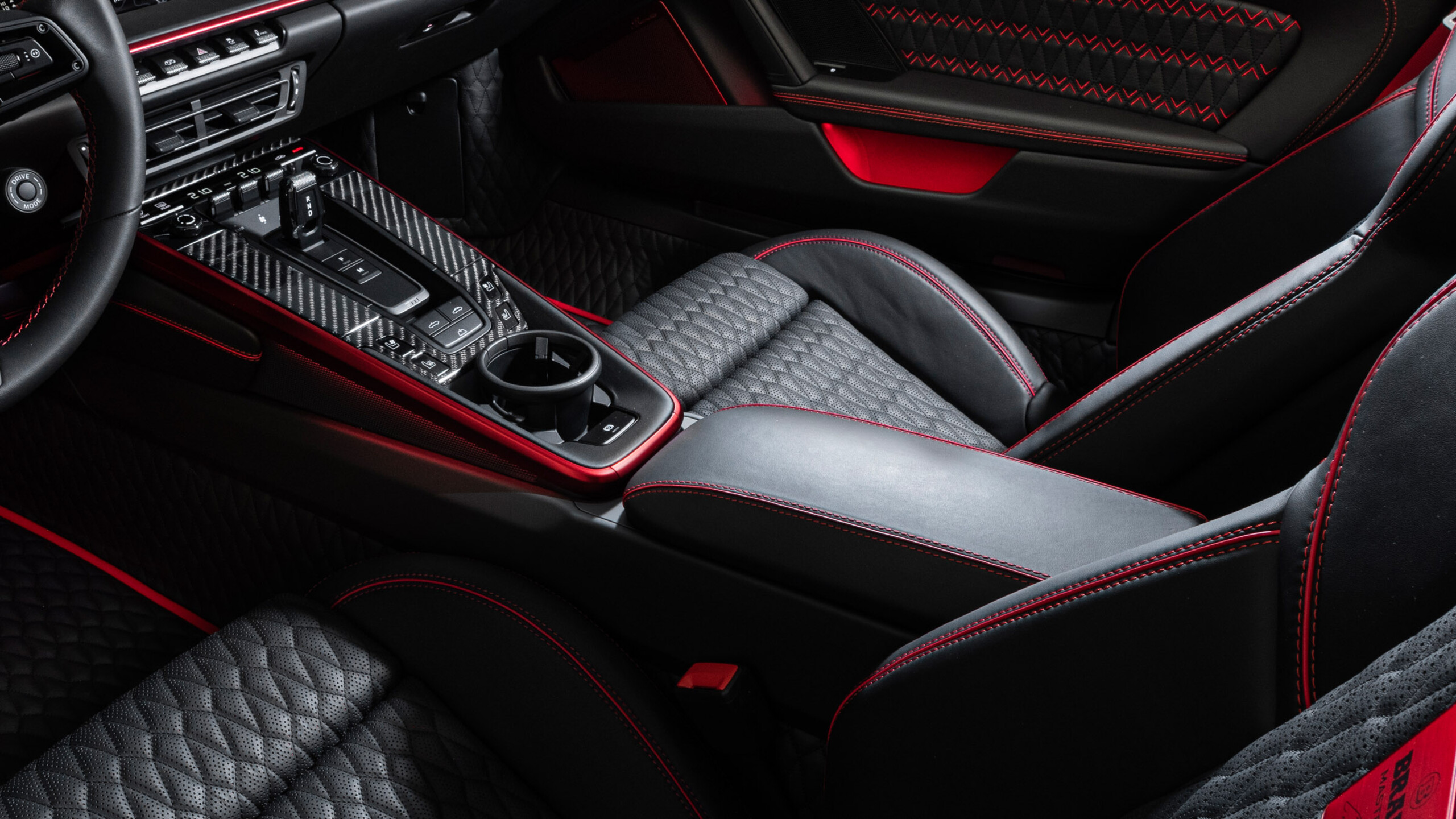 Leather center console BRABUS based on Porsche 911 Turbo
