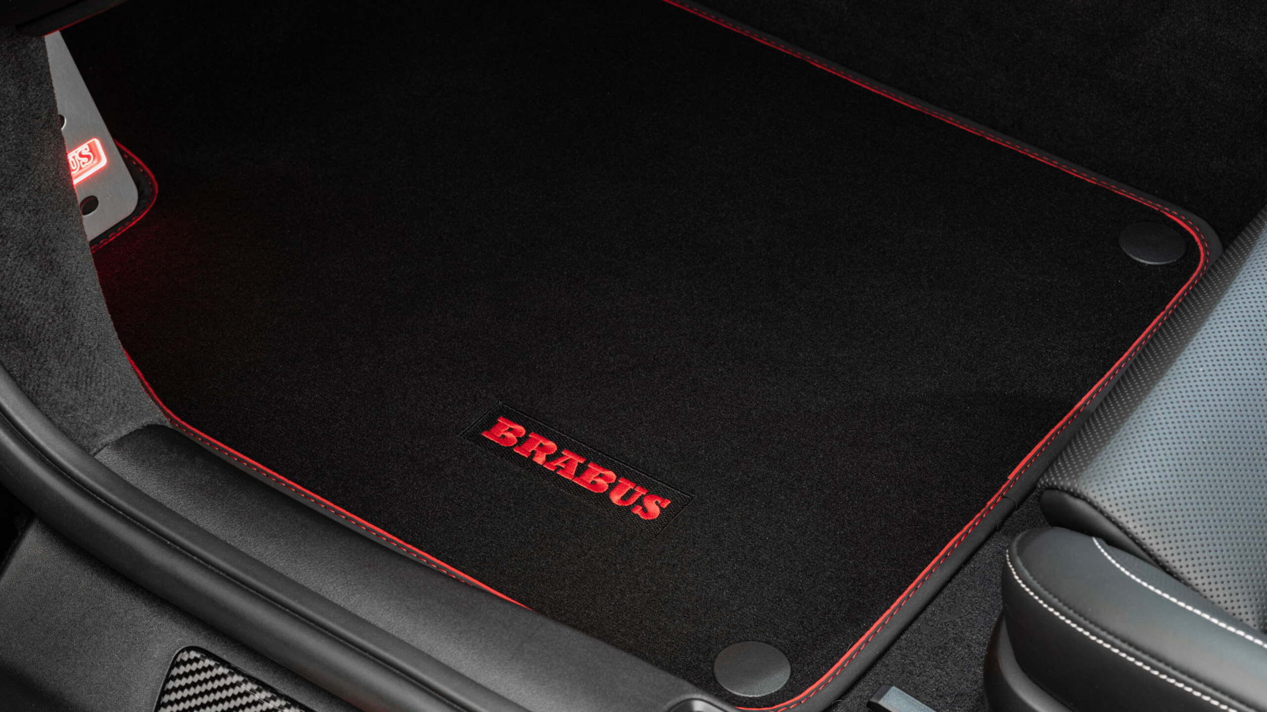 Velour floor mats black BRABUS based on Porsche 911 Turbo