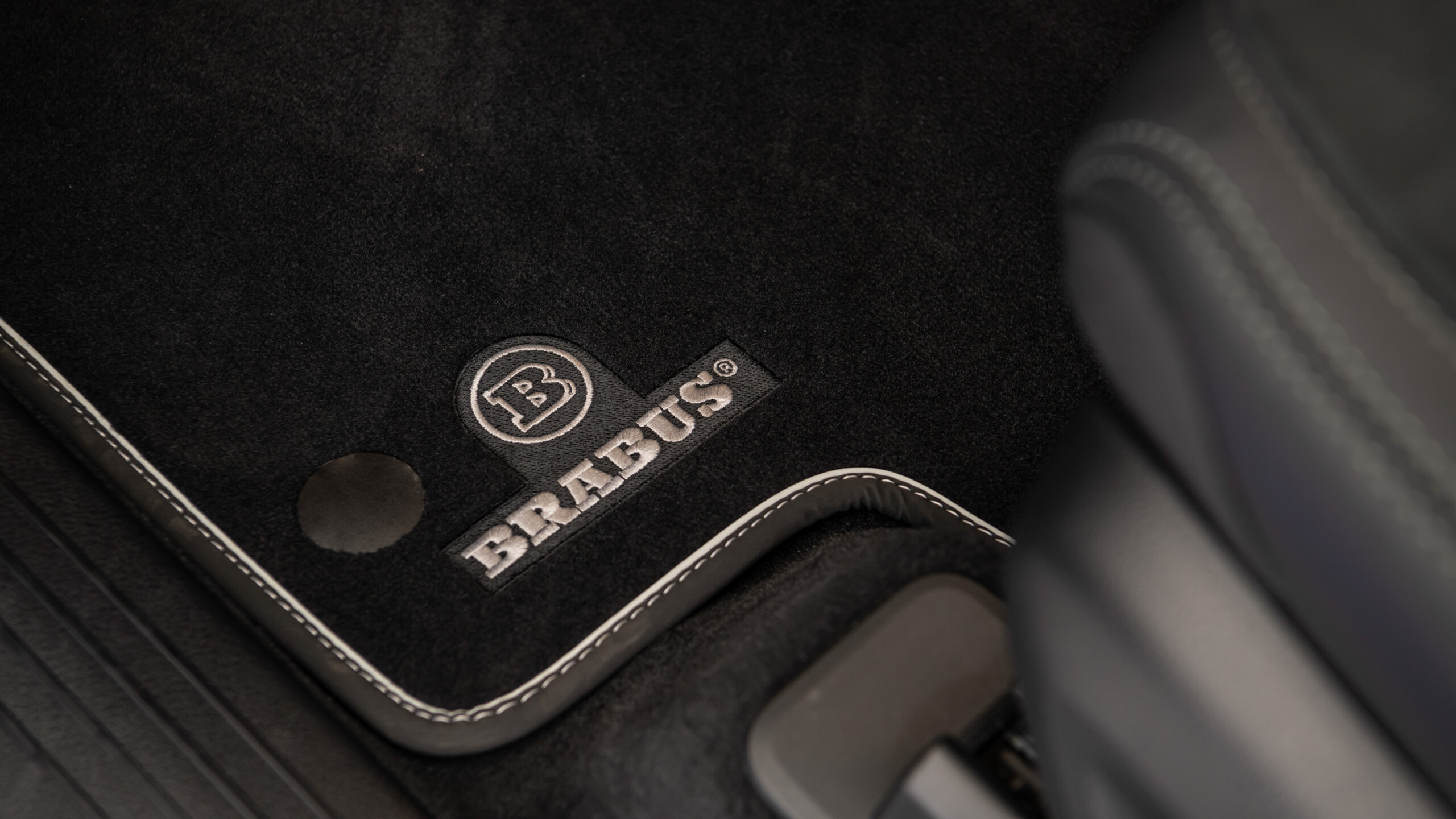 Velour floor mats for Mercedes – C 167 – Standard model