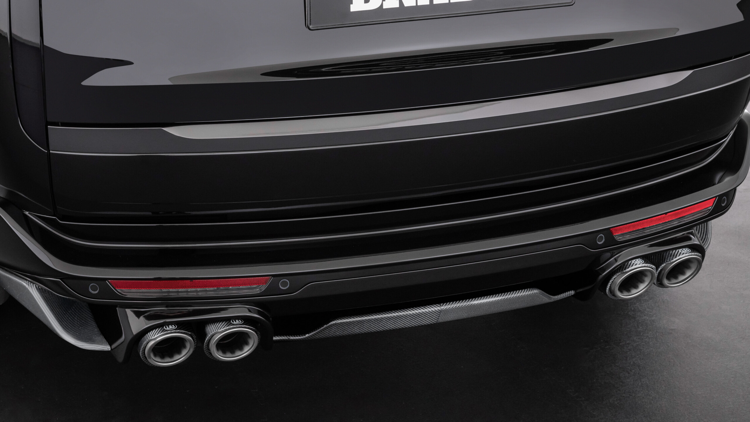Valve controlled sport exhaust system - P530 BRABUS based on Range Rover