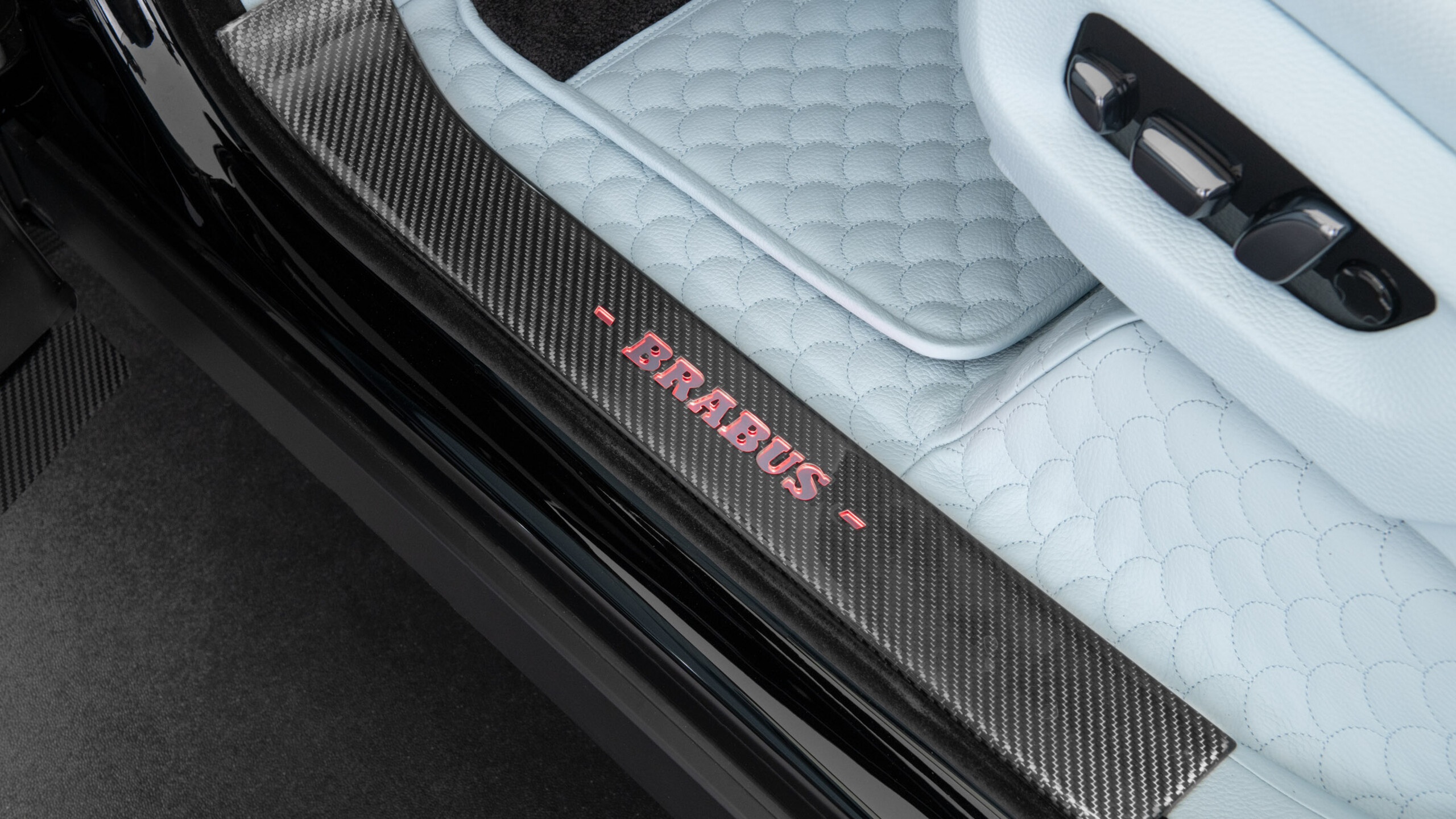 Carbon Entry Panels BRABUS based on Rolls – Royce Cullinan