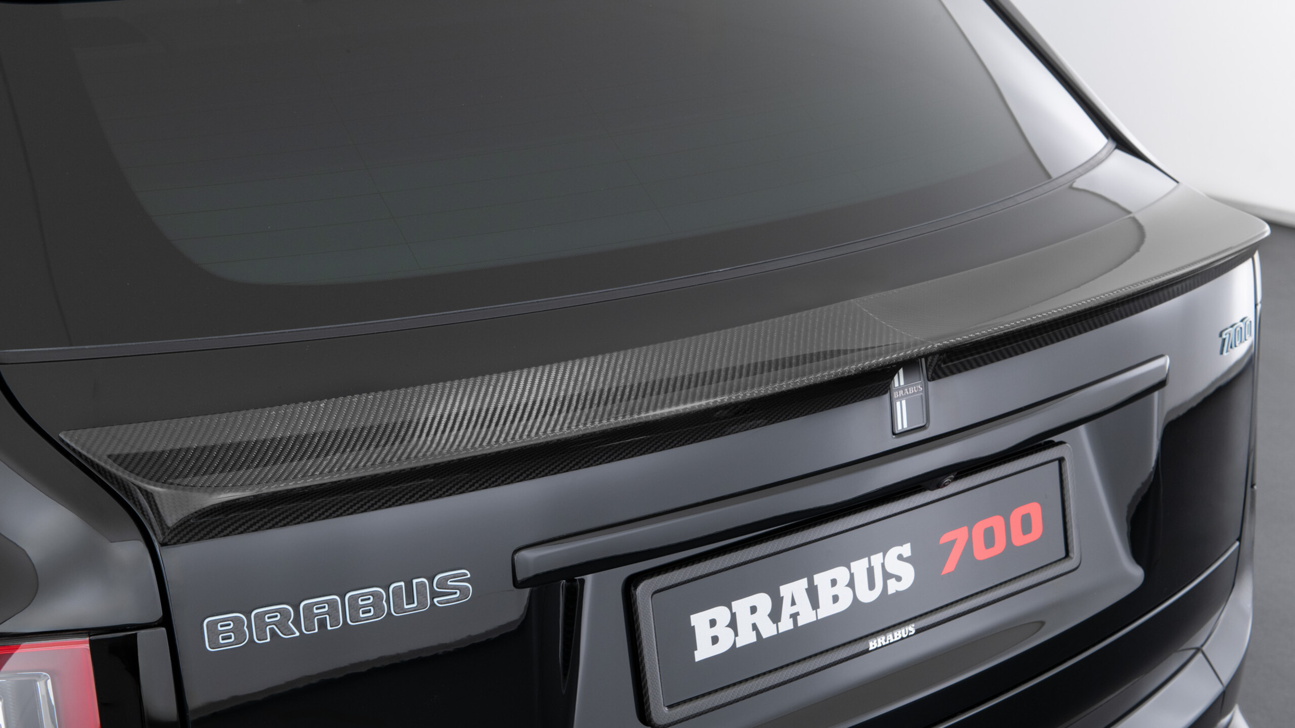 Carbon Rear spoiler BRABUS based on Rolls – Royce Cullinan