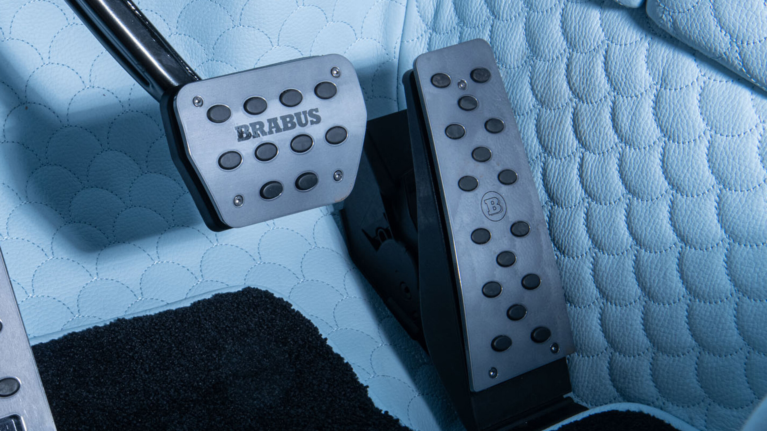 Aluminum pedal pads BRABUS based on Rolls – Royce Ghost