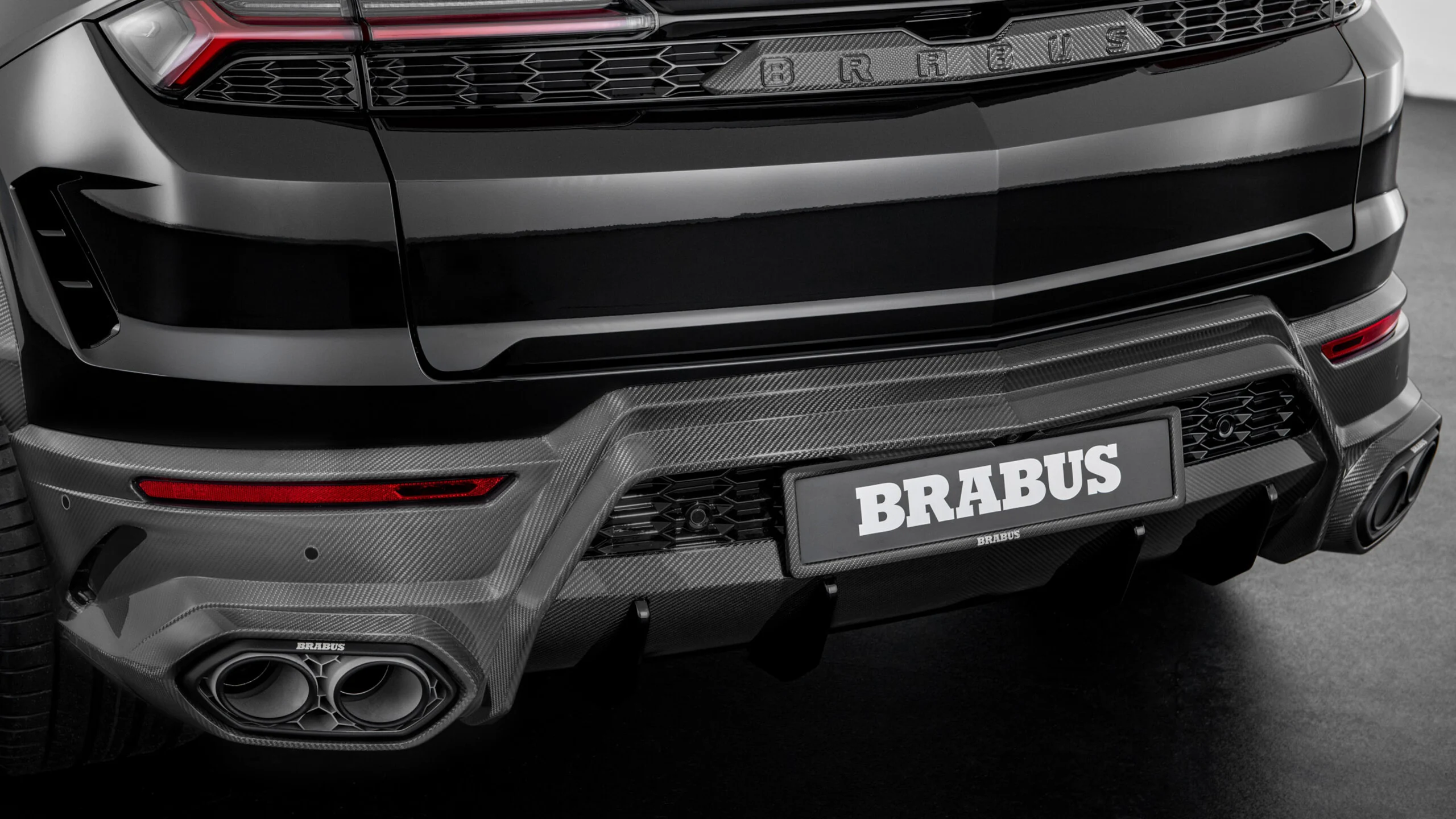 Carbon Rear Diffuser BRABUS based on Lamborghini URUS SE