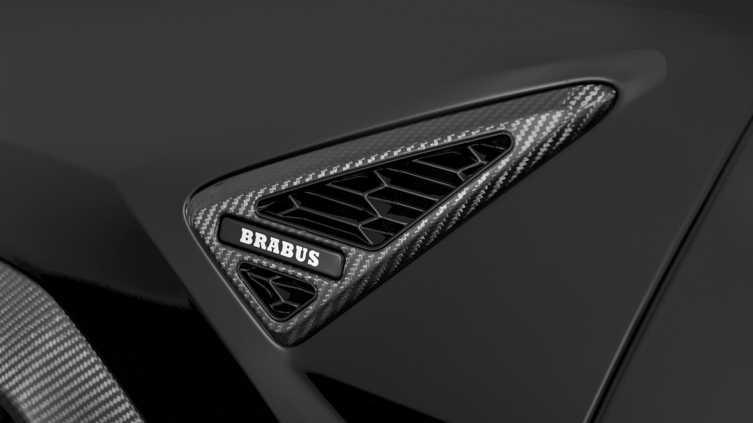 Carbon add-on parts BRABUS based on Lamborghini URUS SE