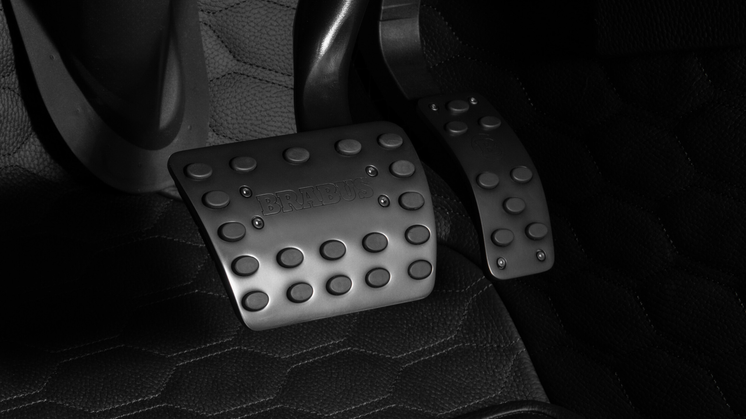 Aluminum pedal pads BRABUS based on Lamborghini URUS SE