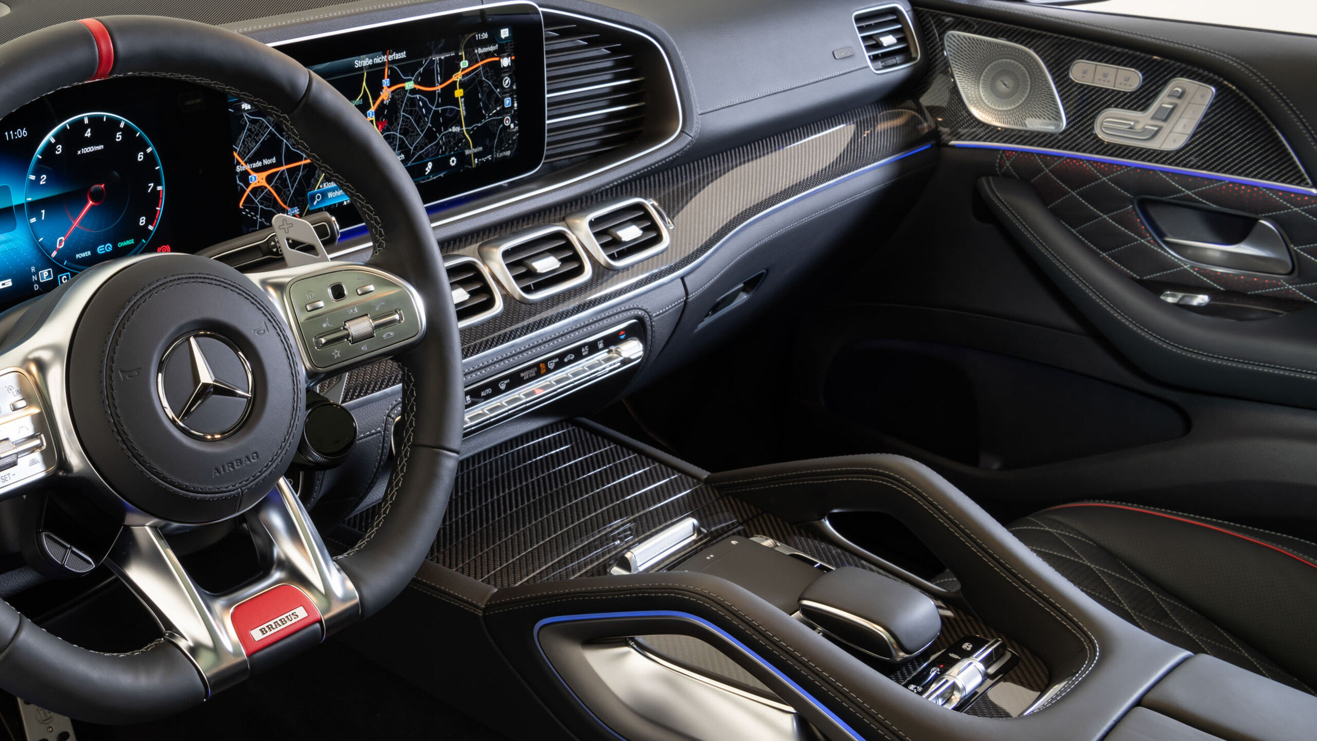 Leather lower section of dashboard for Mercedes – X 167 – AMG Line