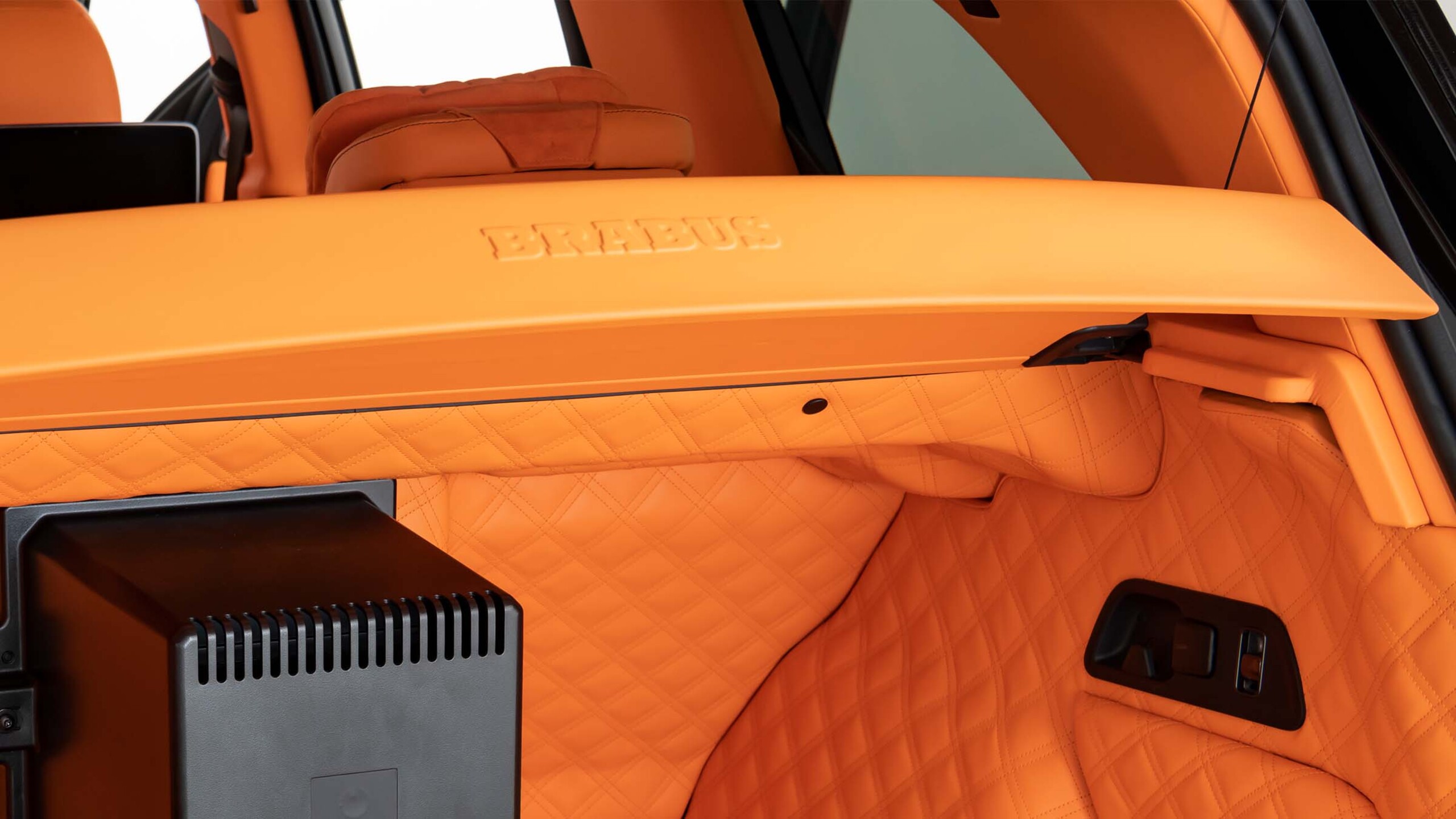 Embossing trunk cover for Mercedes – X 167 – Maybach GLS 600