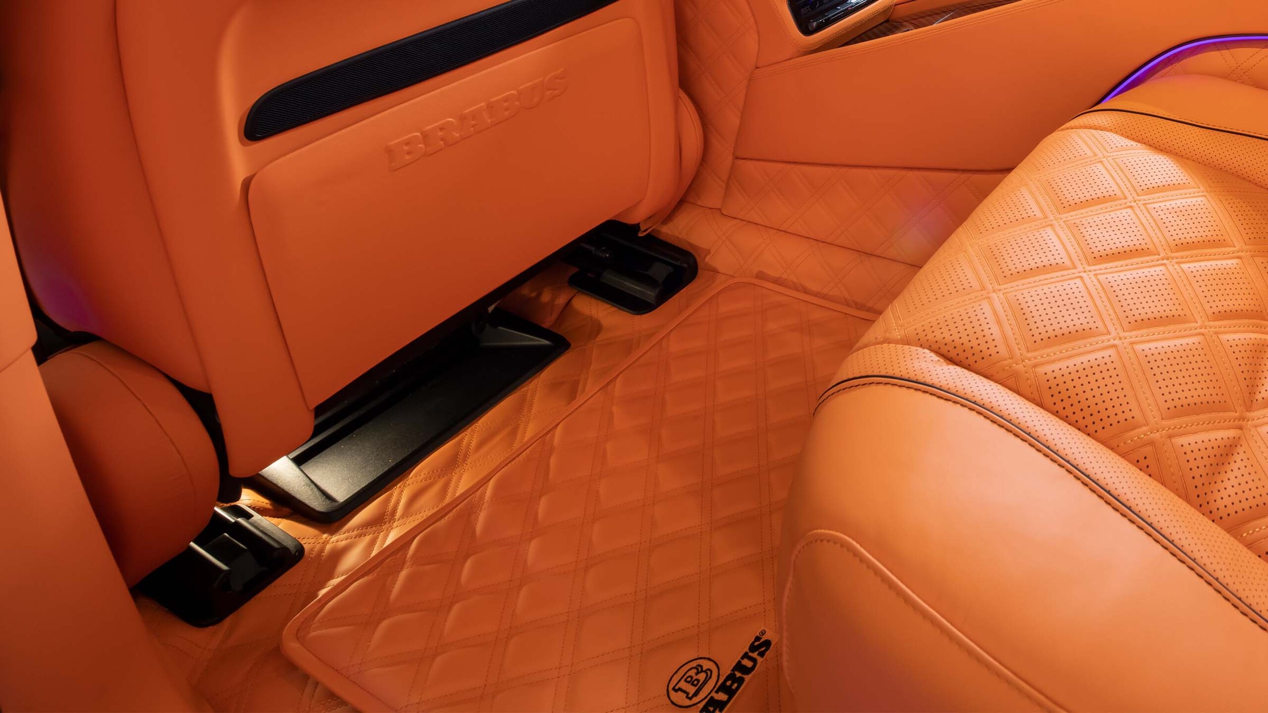 Leather vehicle flooring for Mercedes – X 167 – Maybach GLS 600