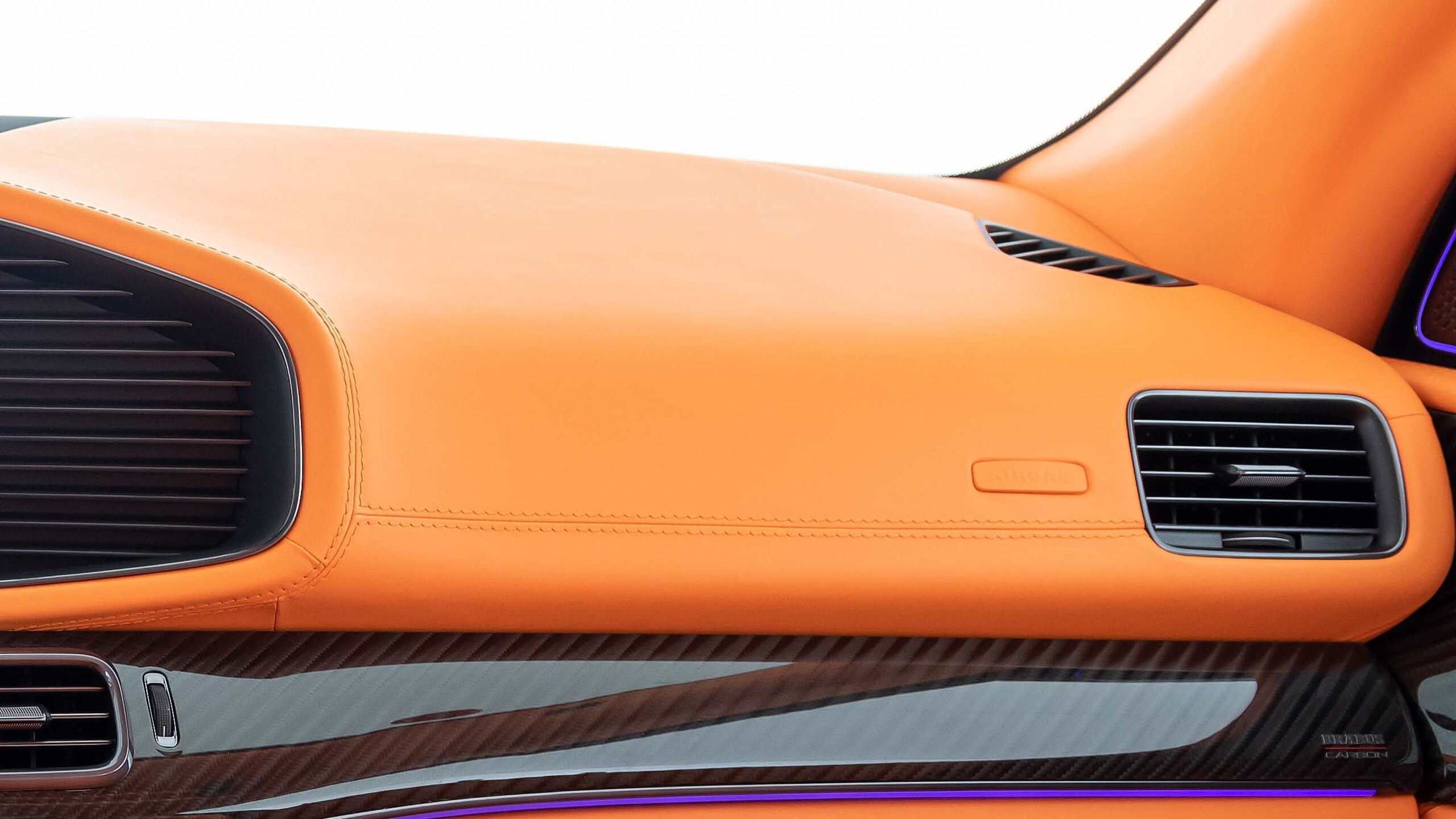 Leather upper section of dashboard for Mercedes – X 167 – Maybach GLS 600