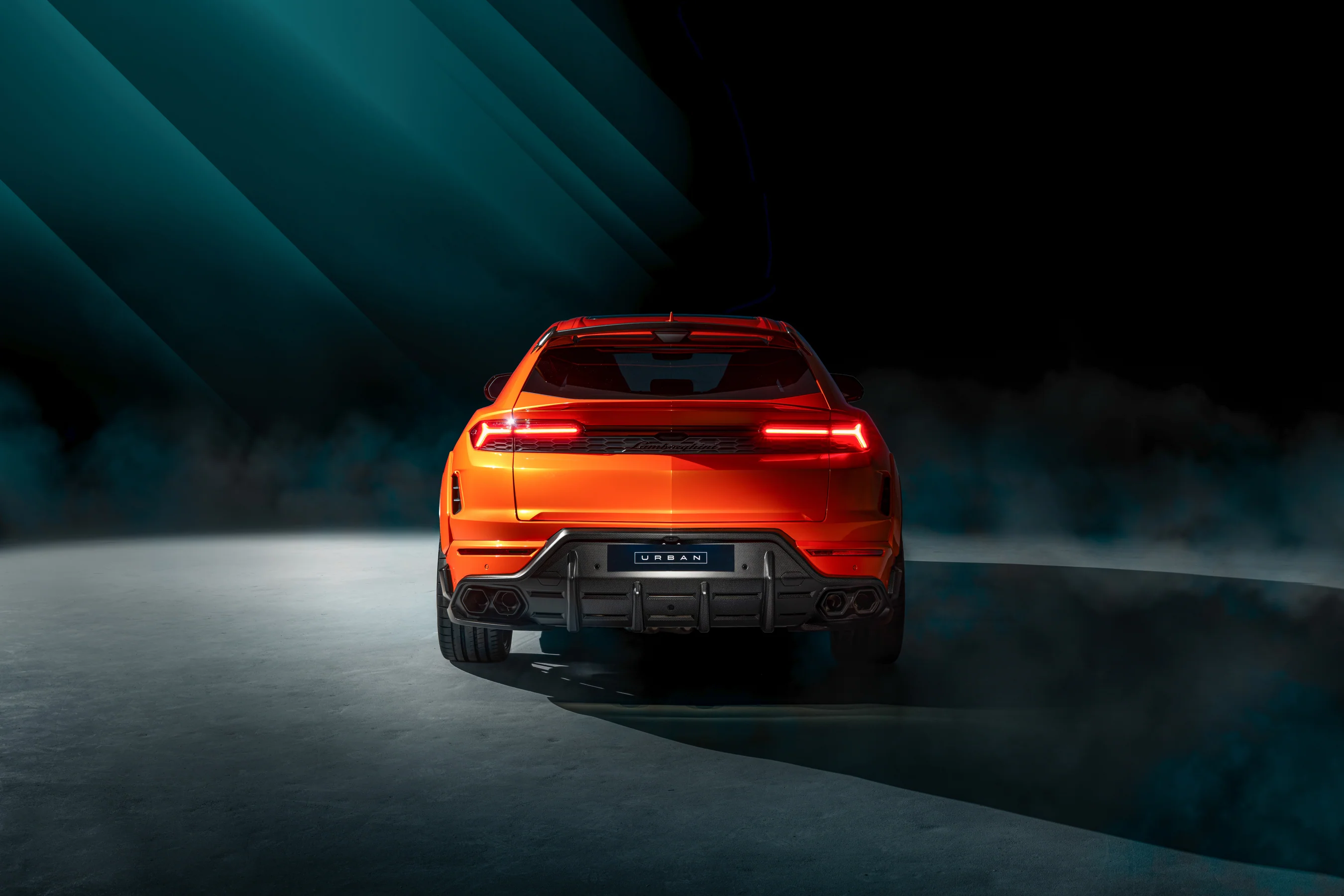 Urus SE - Rear Spoiler Assembly - Visual Carbon Fibre thumbnail 4