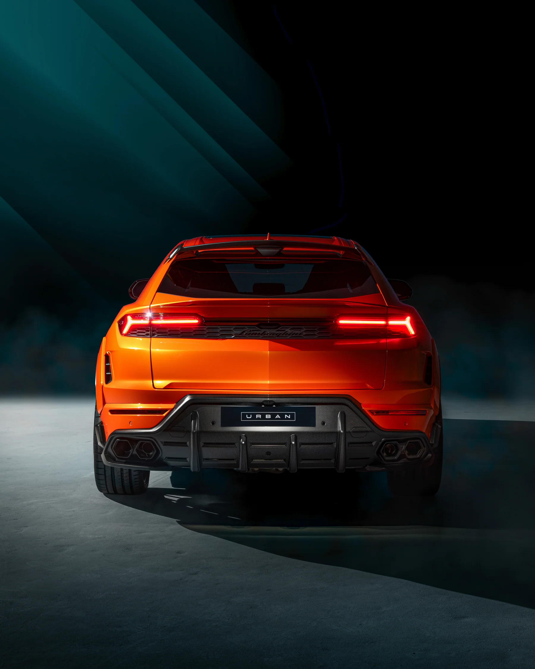 Задній дифузор Visual Carbon Fibre для Lamborghini Urus SE thumbnail 2