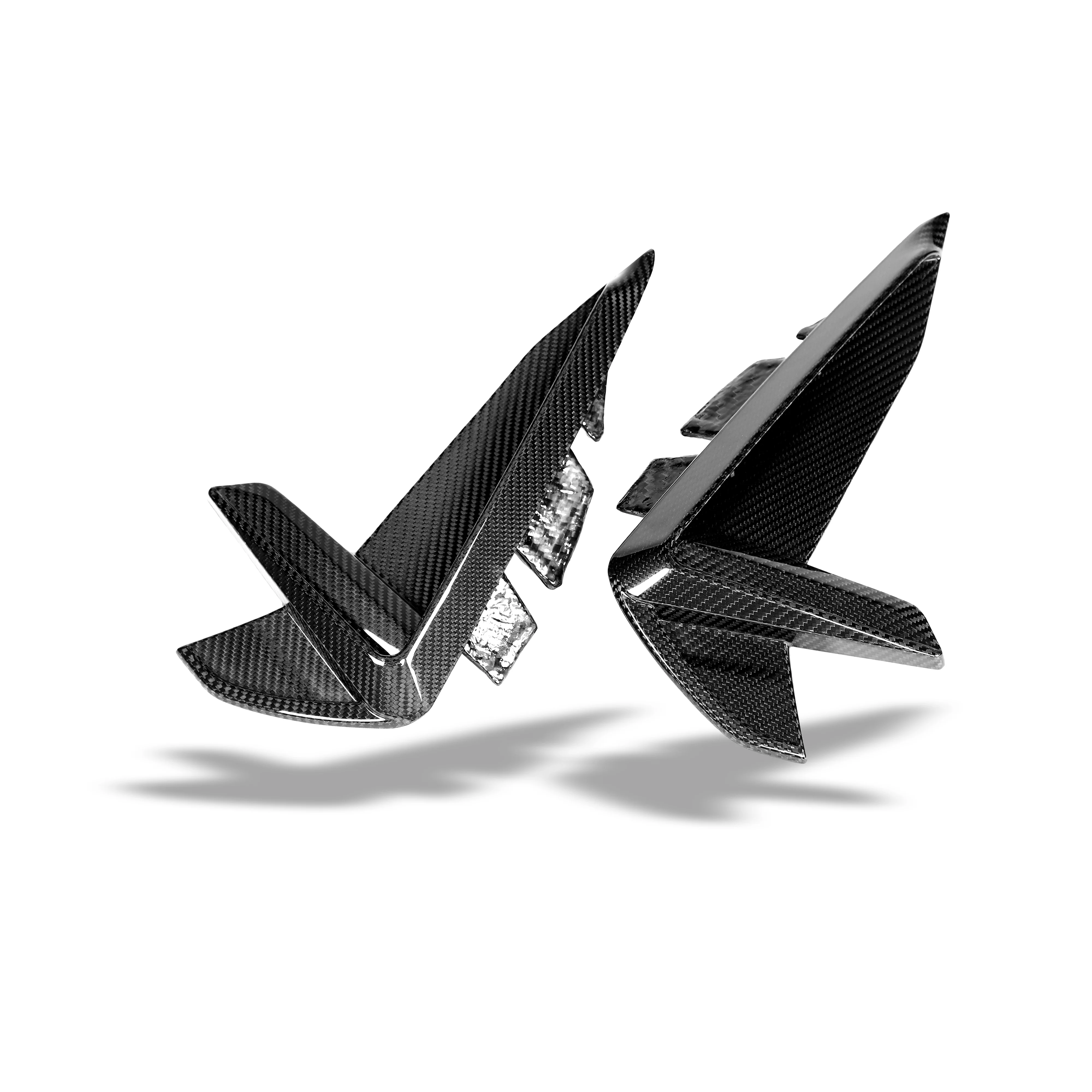 Карбонові вентиляційні накладки крил для BMW F91 F92 F93 M8 thumbnail 6