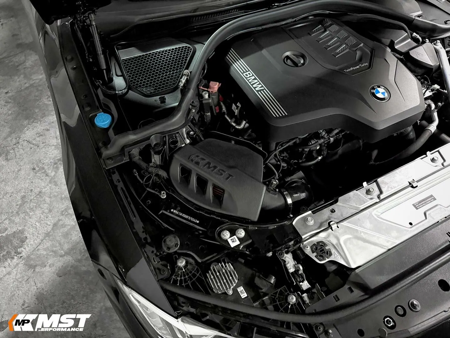 MST Performance система холодного впуску для 2018 BMW 330i G20 B48 2.0L (BW-B4805) thumbnail 8