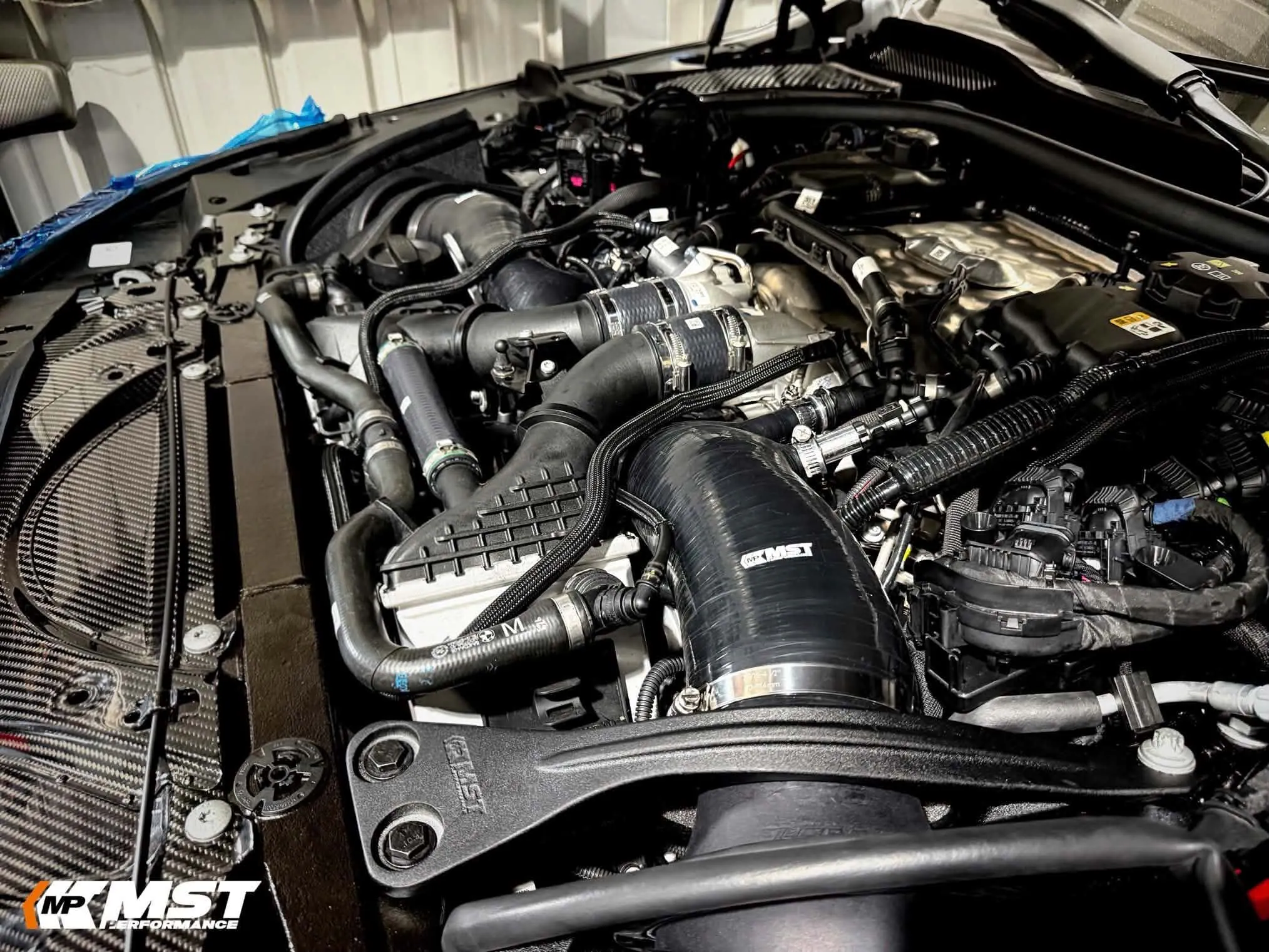 MST Performance комплект холодного впуску та турбо-інлета для 2024 BMW G90 M5/ G99 M5 4.4L S68 (BW-G90M5) thumbnail 12
