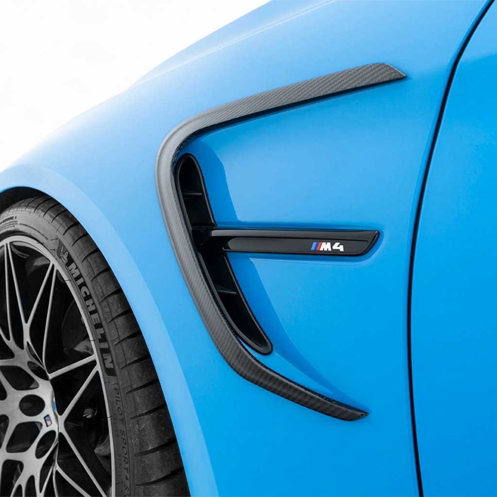 ADRO A14A10-1901 Накладка на крило для BMW M4 (F82 / F83)