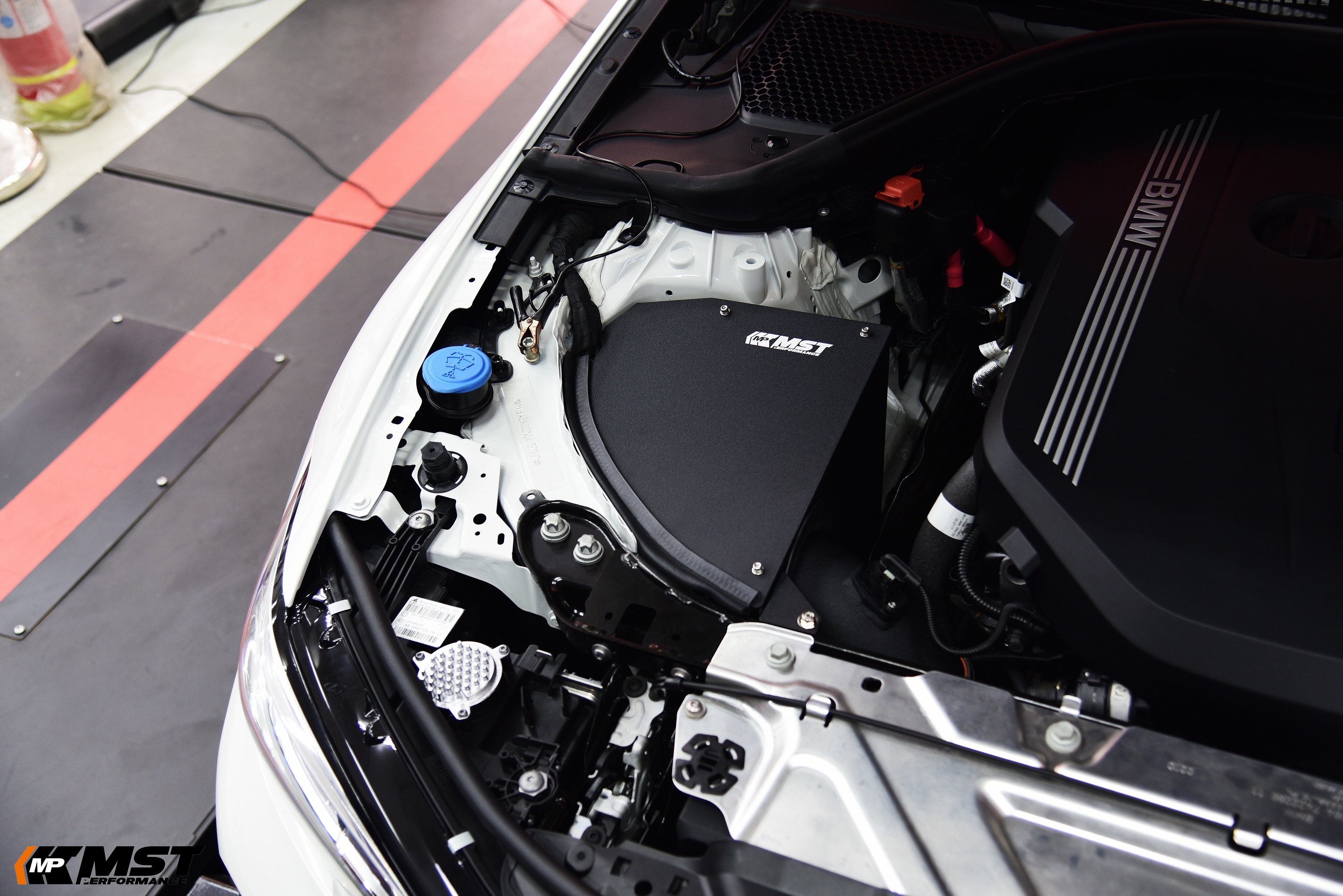 MST Performance система холодного впуску для BMW M340i 2020 B58 3.0L (BW-B5802) thumbnail 4