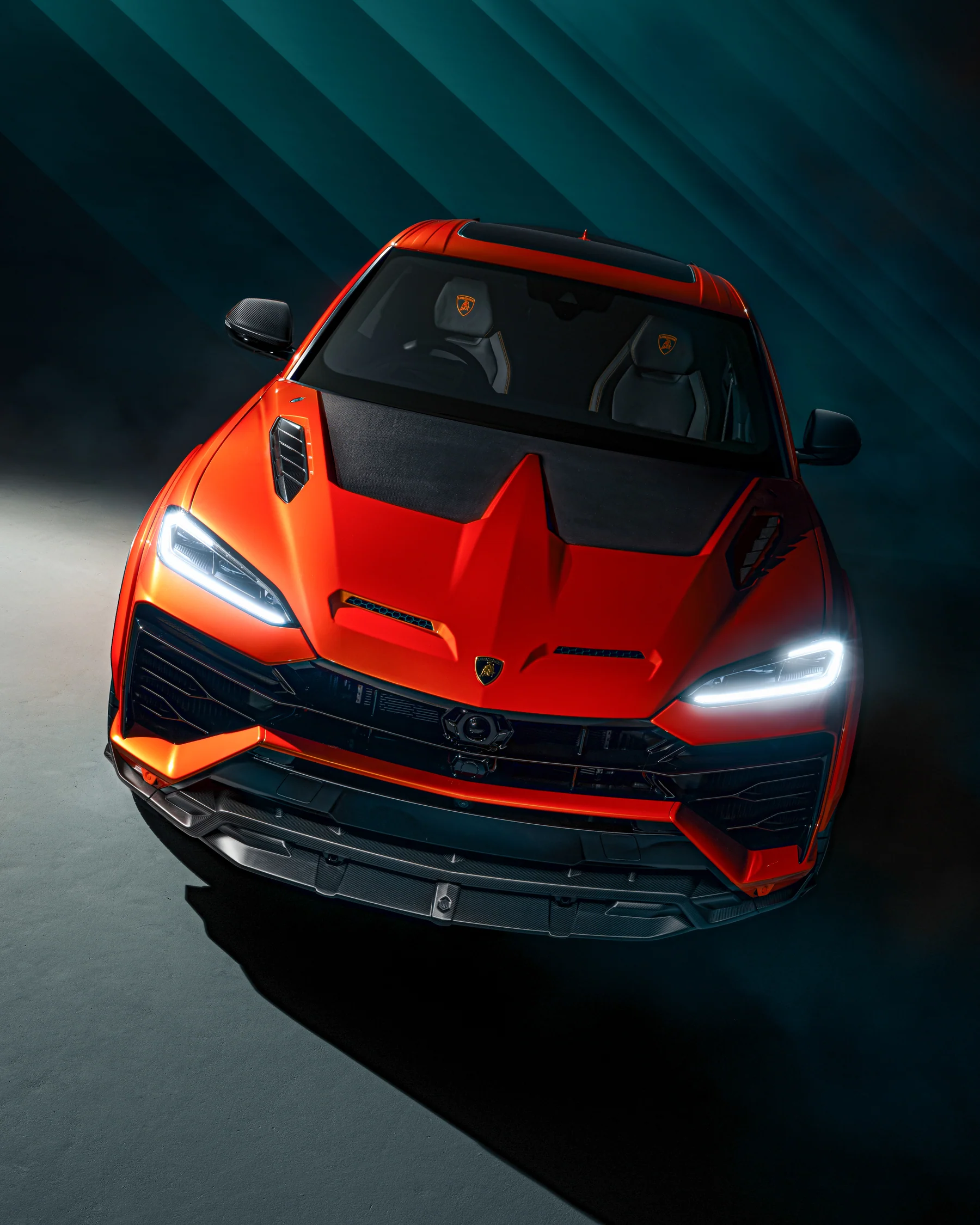 Urus SE - Extended Wheel Arches - Semi Visual Carbon Fibre thumbnail 5
