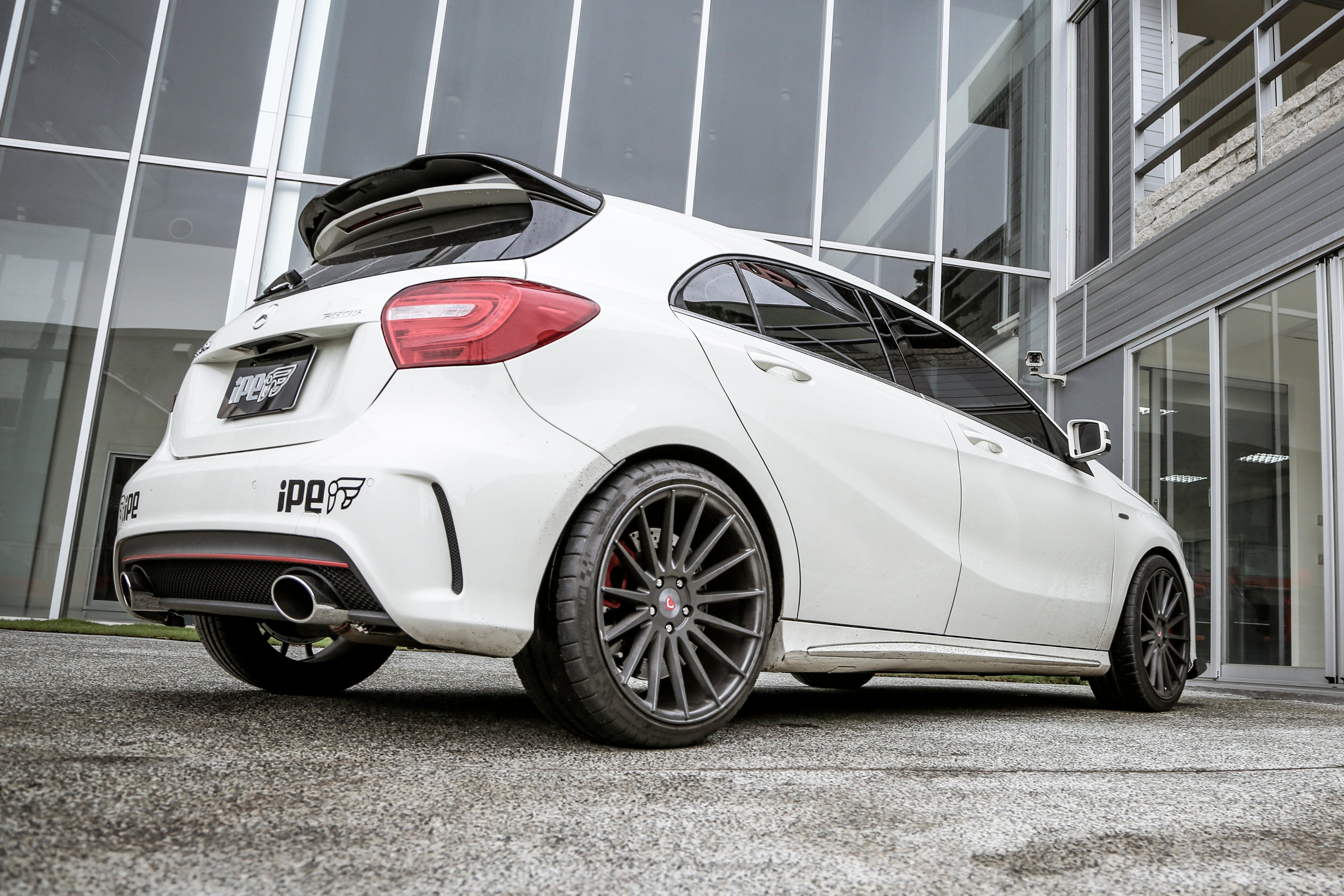 Mercedes-Benz A250 (W177) Exhaust System