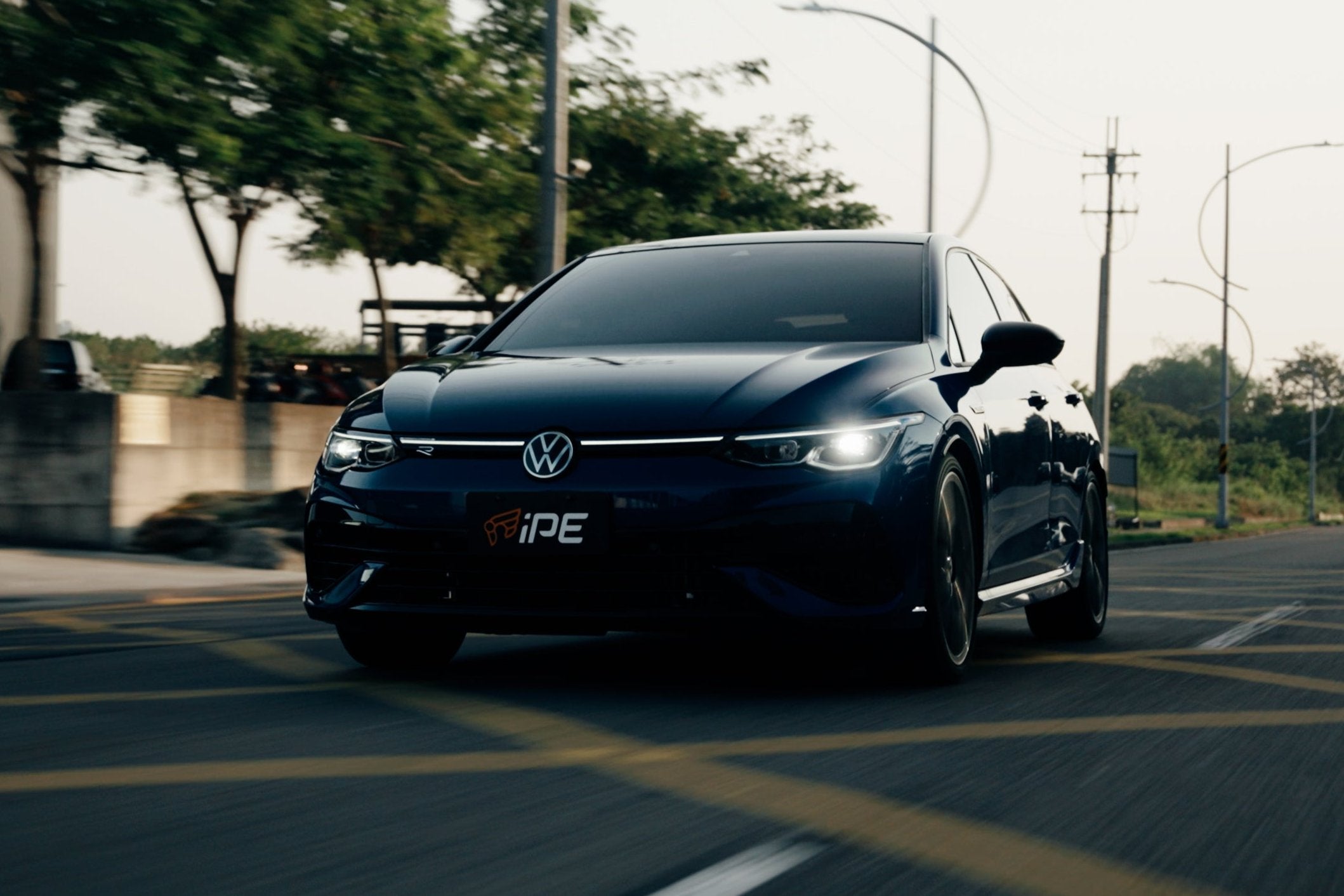 Вихлопна система Volkswagen Golf R (Mk8)